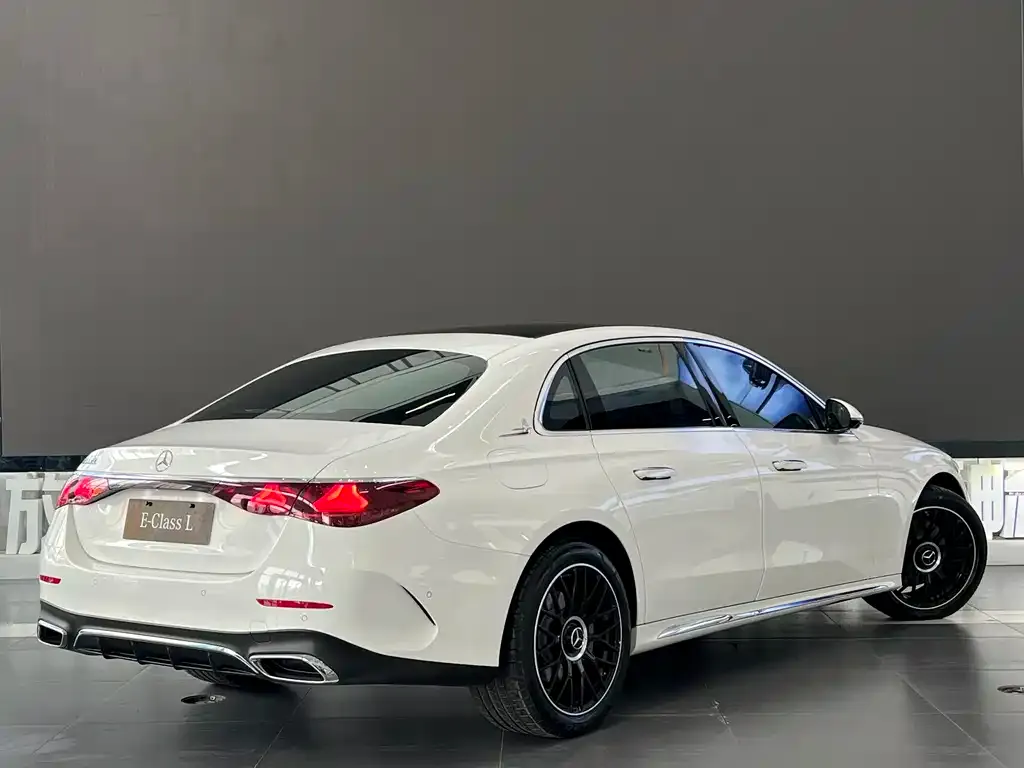 Mercedes-Benz E-Class 2024 из CN, фото 10