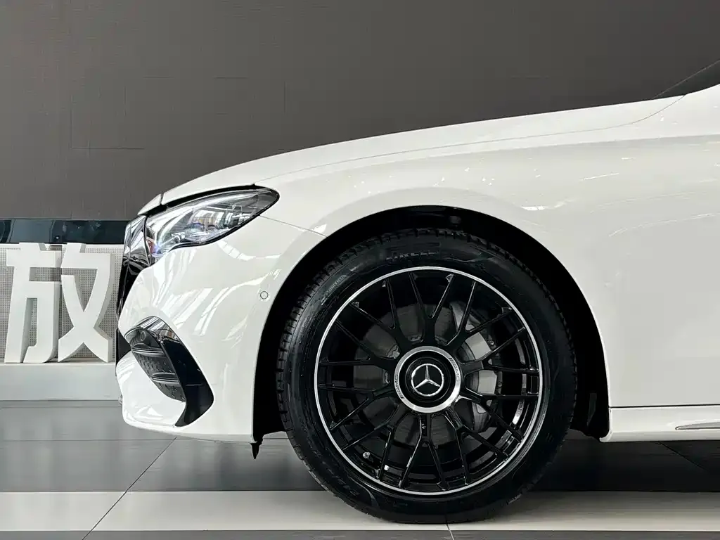 Mercedes-Benz E-Class 2024 из CN, фото 5