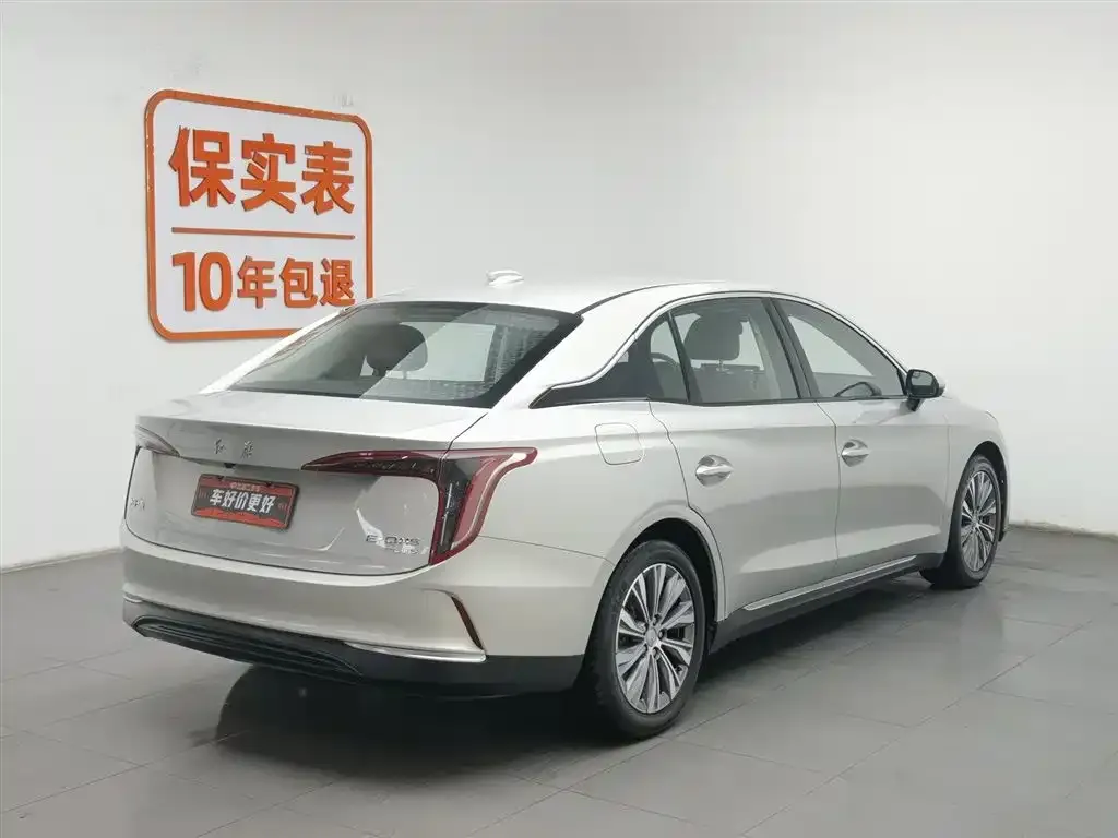 Hongqi E-QM5 2023 из CN, фото 2