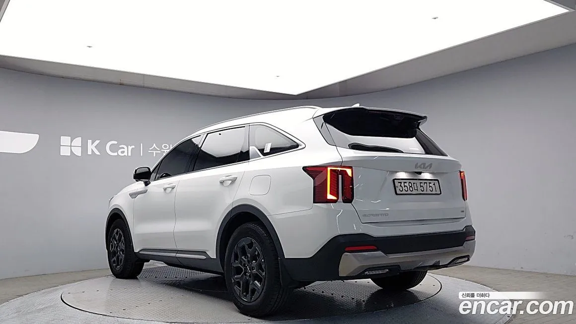 Kia Sorento — фото 4