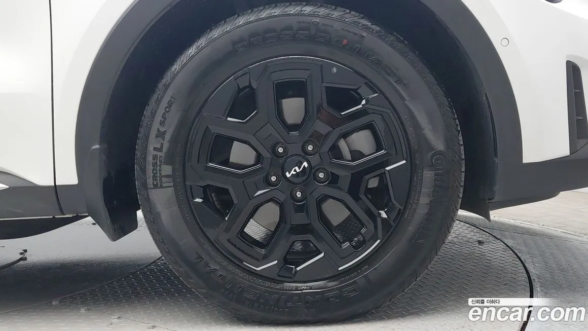 Kia Sorento — фото 7