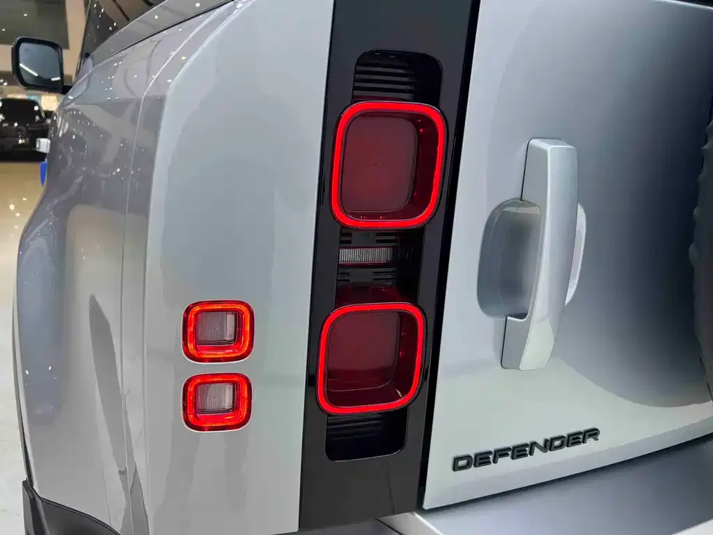 Land Rover Defender 2022 из CN, фото 10