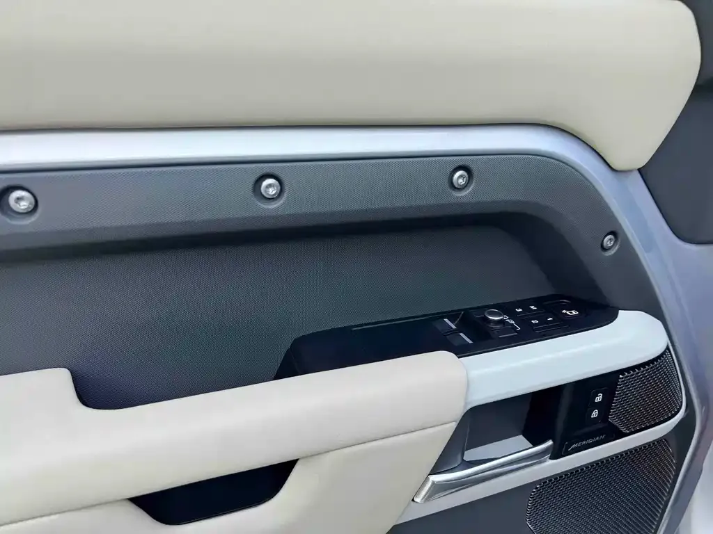 Land Rover Defender 2022 из CN, фото 8
