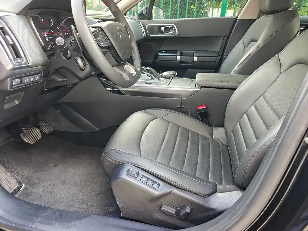 Citroen C6 2022 из CN, фото 5