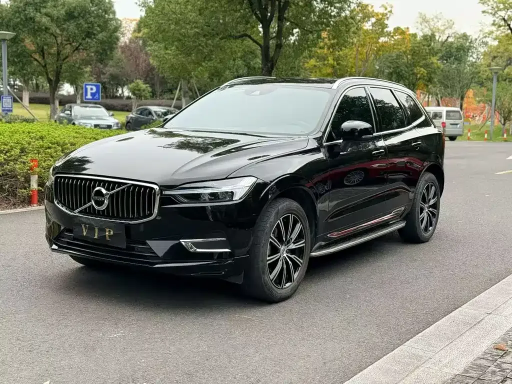 Volvo XC60 2021 из CN, фото 1