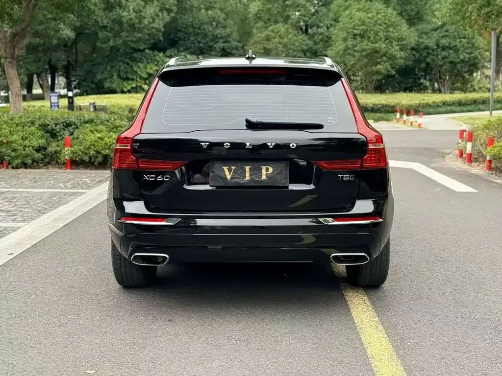 Volvo XC60 2021 из CN, фото 8