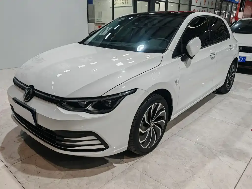 Volkswagen Golf 2022 из CN, фото 1
