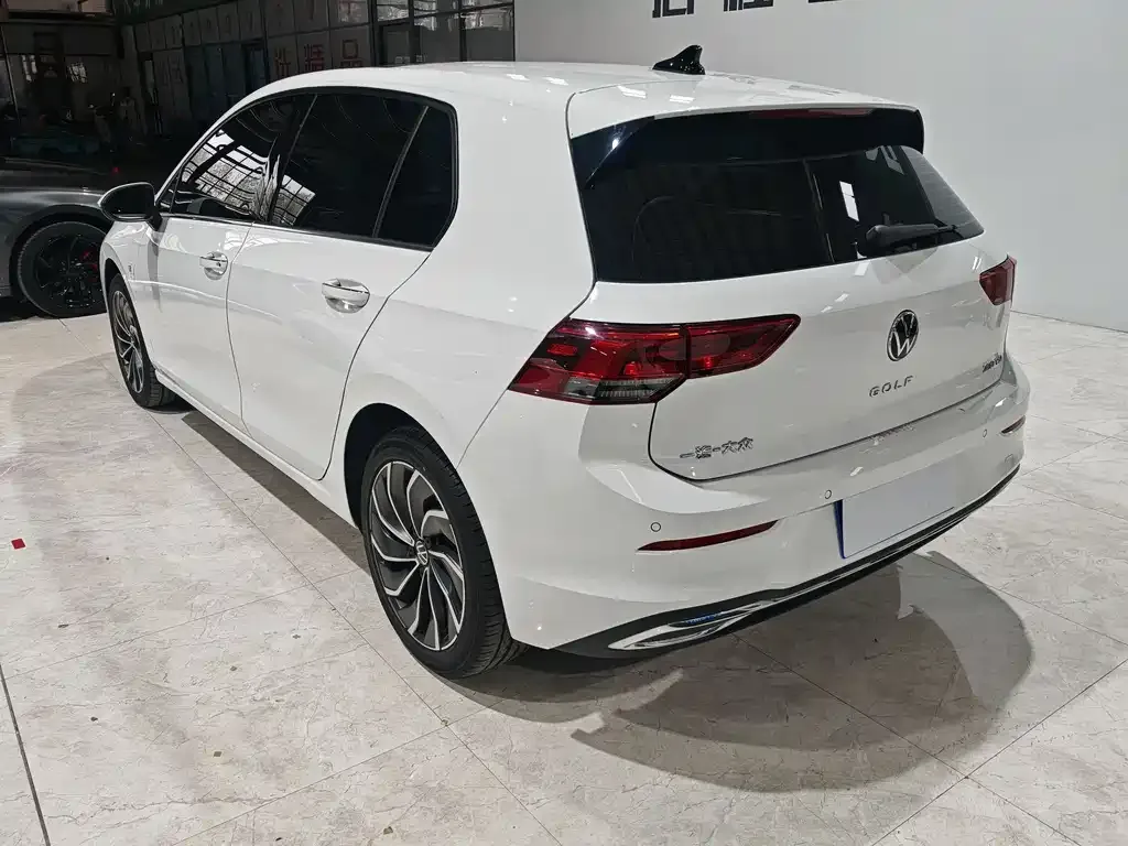 Volkswagen Golf 2022 из CN, фото 6