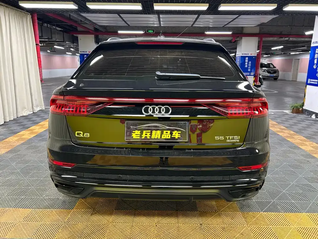 Audi Q8 2021 из CN, фото 5