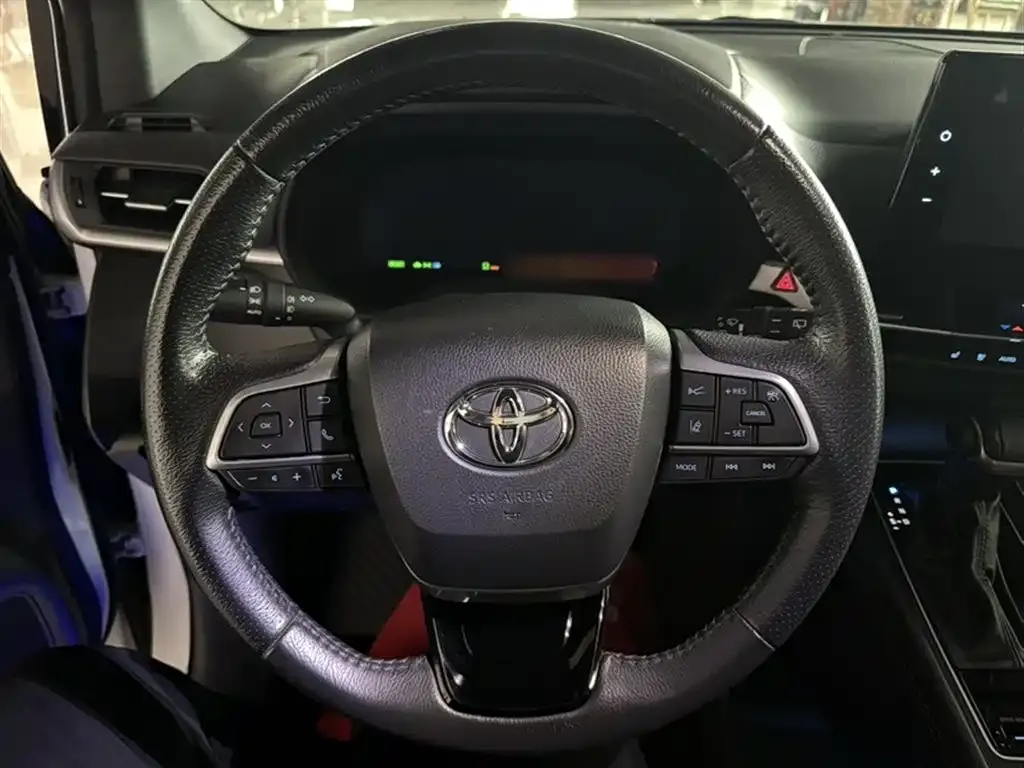 Toyota Sienna 2023 из CN, фото 10