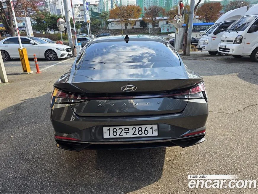 Hyundai AVANTE — фото 3