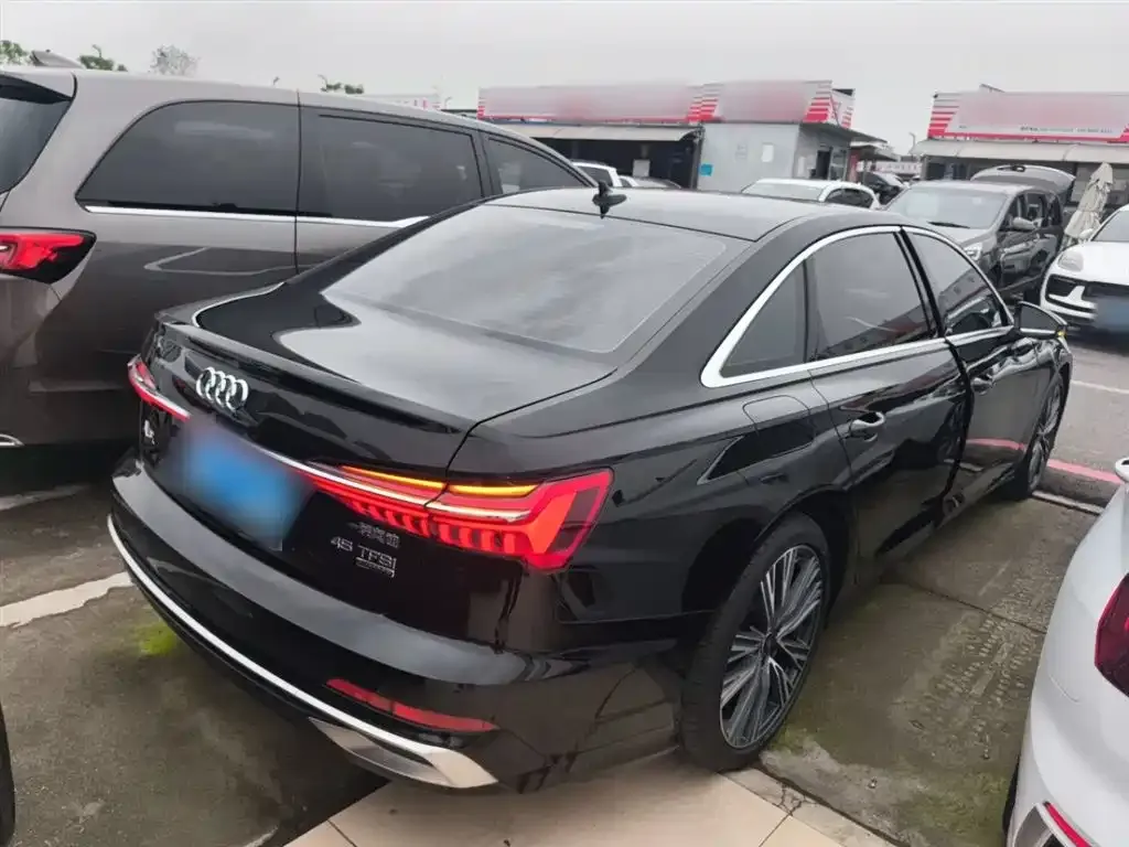 Audi A6L 2024 из CN, фото 7