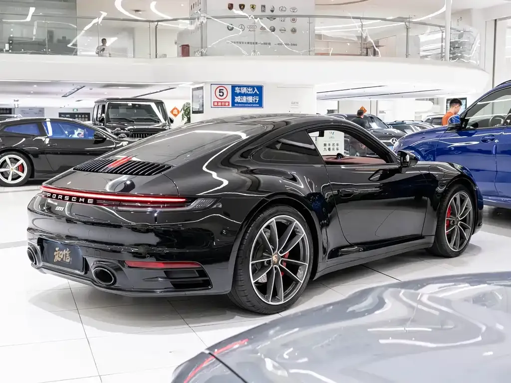 Porsche 911 2021 из CN, фото 5