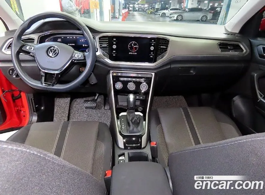 Volkswagen T-Roc 2021 из KR, фото 10