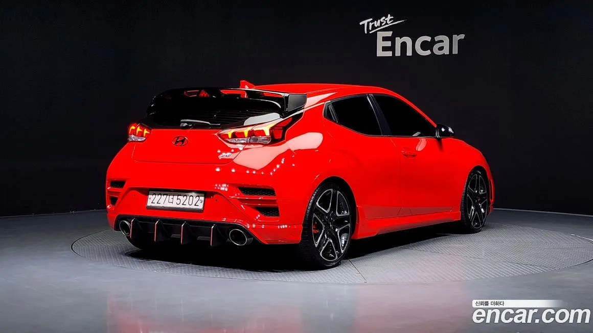 Hyundai Veloster — фото 2
