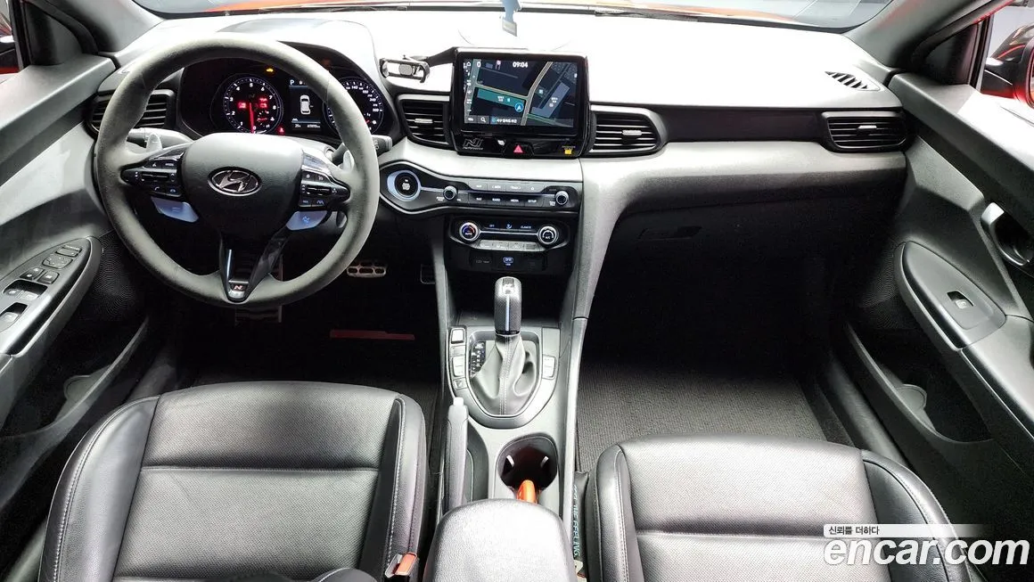 Hyundai Veloster — фото 7