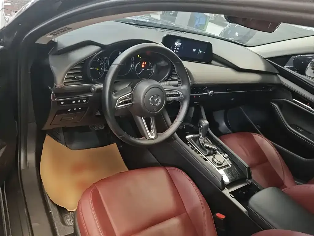 Mazda 3 Axela 2024 из CN, фото 10