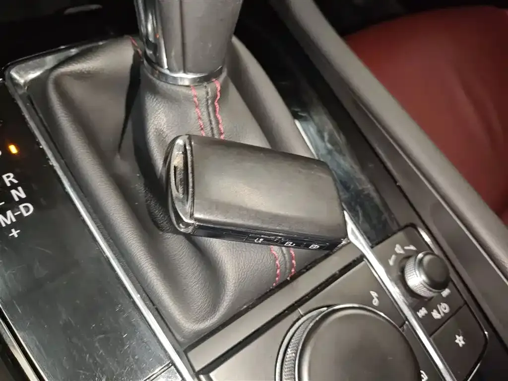 Mazda 3 Axela 2024 из CN, фото 9