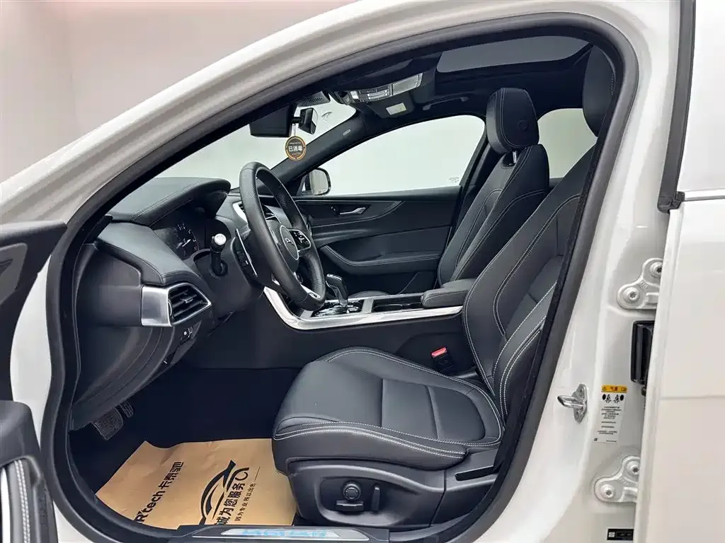Jaguar XEL 2021 из CN, фото 8