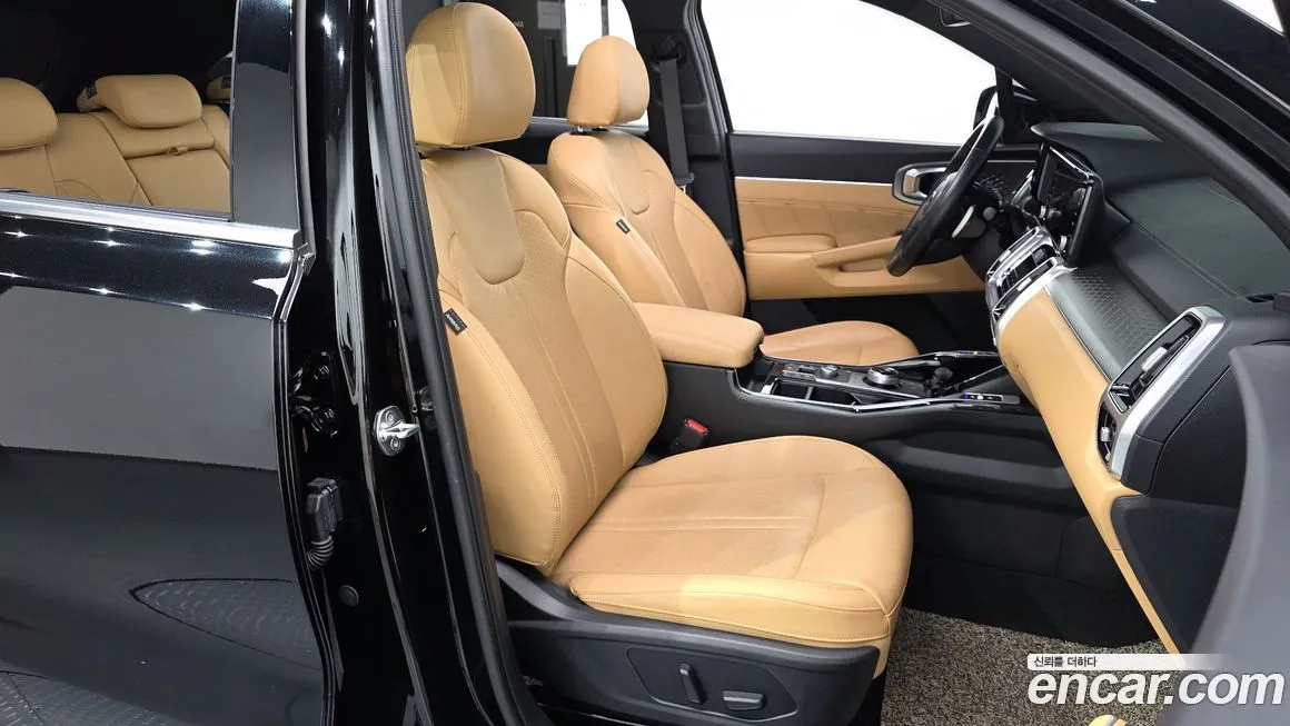 Kia Sorento — фото 10