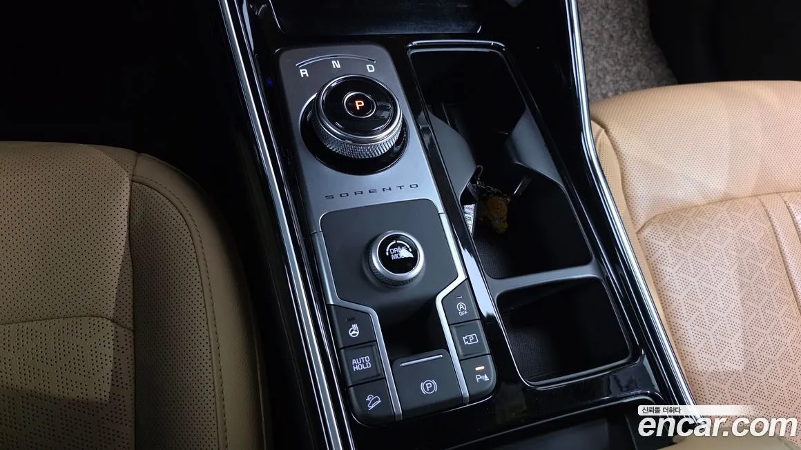 Kia Sorento — фото 9
