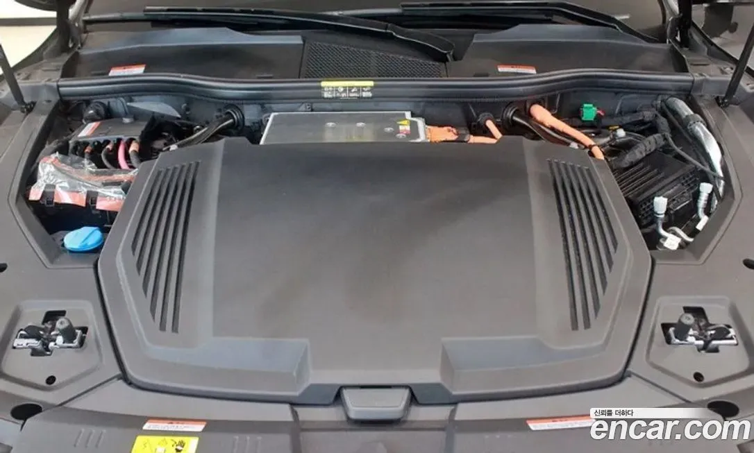 Audi Q8 e-tron 2024 из KR, фото 6