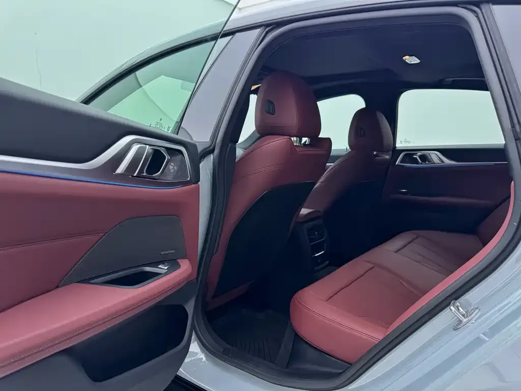 BMW 4 Series 2024 из CN, фото 6