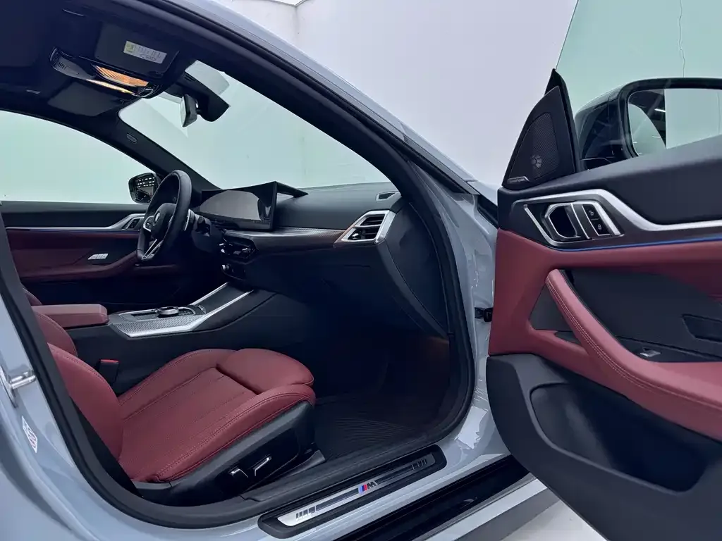 BMW 4 Series 2024 из CN, фото 7
