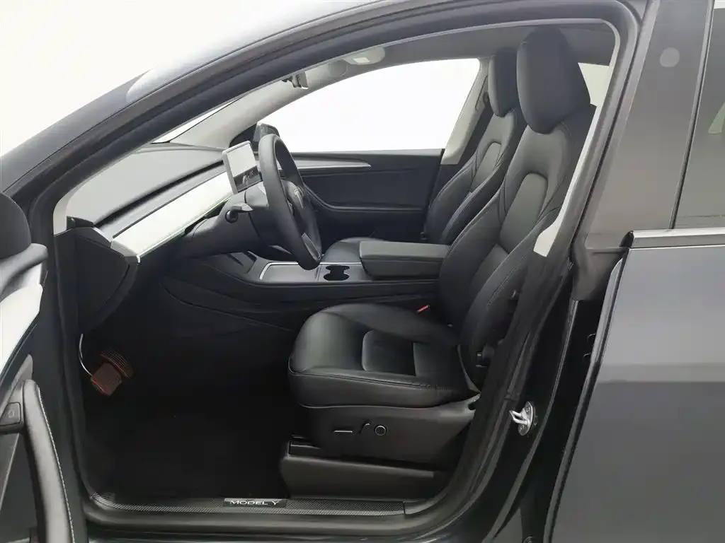 Tesla Model Y 2024 из CN, фото 10
