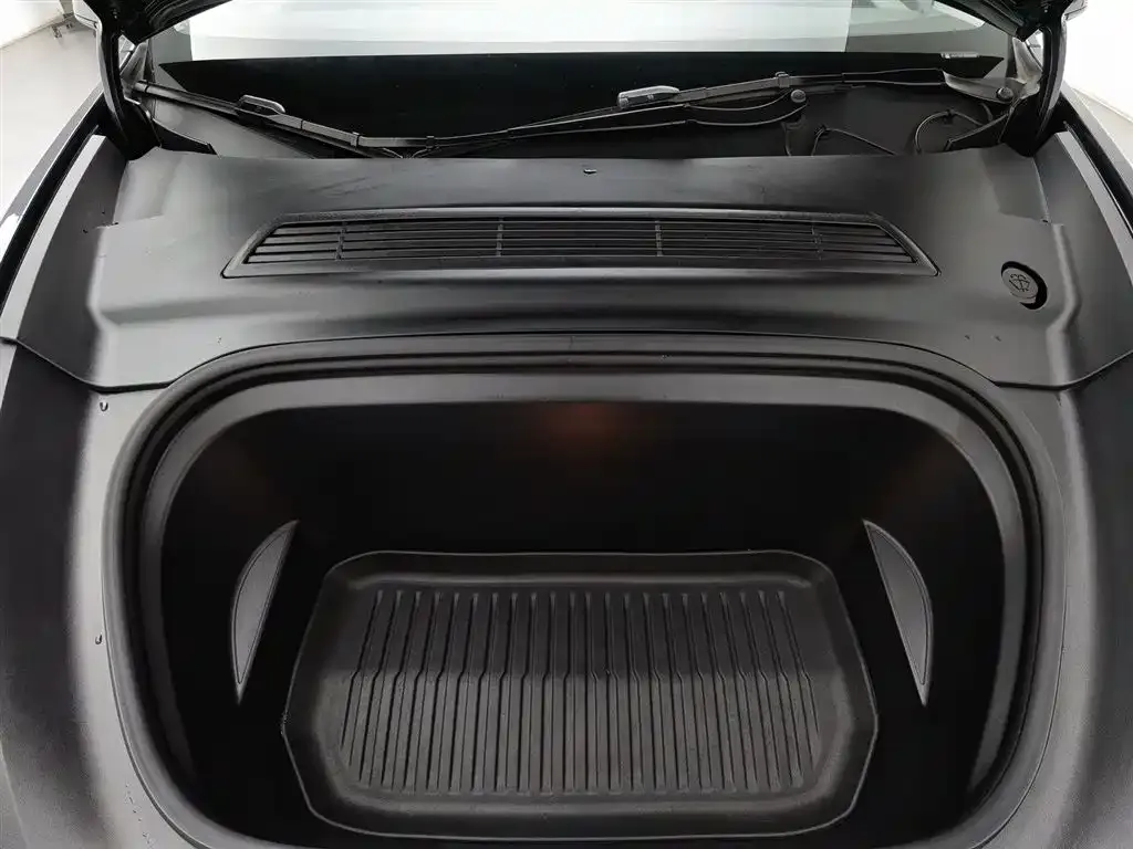 Tesla Model Y 2024 из CN, фото 6
