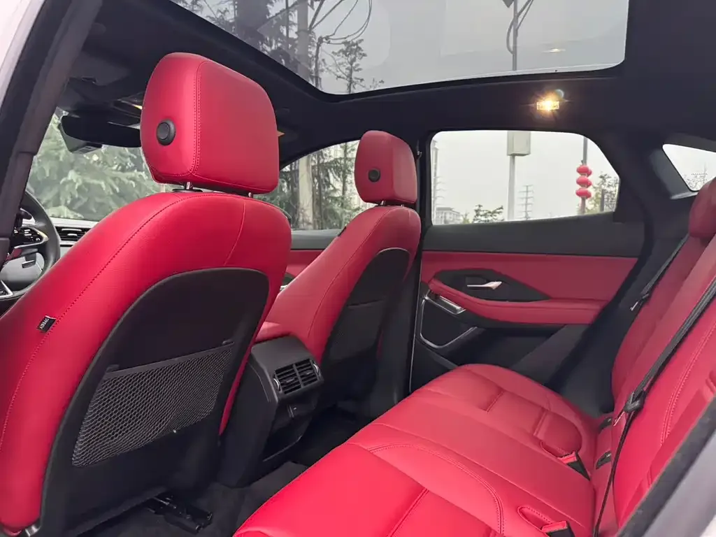 Jaguar E-PACE 2025 из CN, фото 5