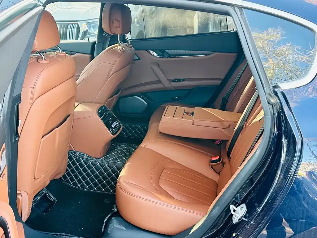 Maserati Quattroporte 2023 из CN, фото 7