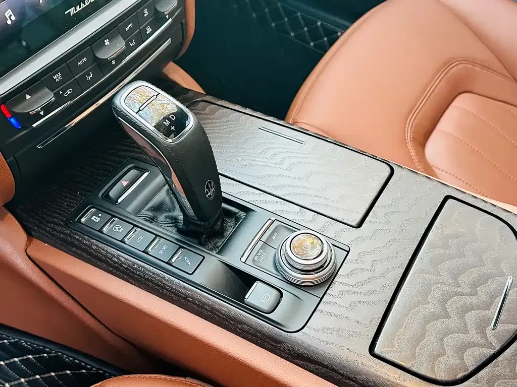 Maserati Quattroporte 2023 из CN, фото 9