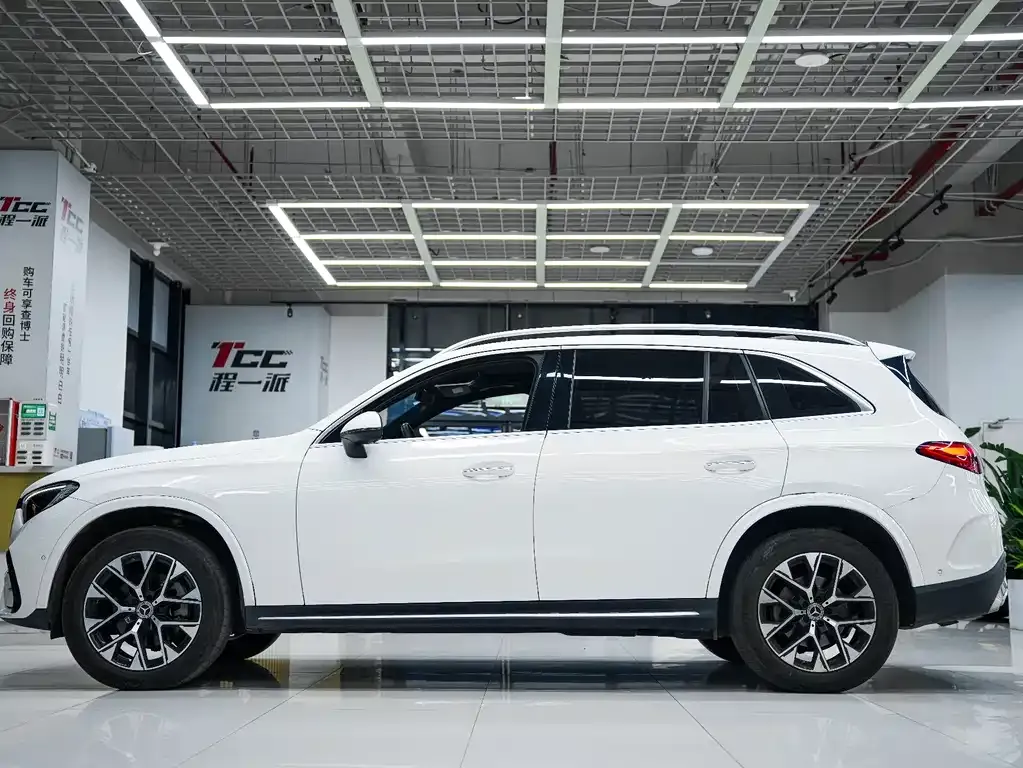 Mercedes-Benz GLC 2023 из CN, фото 3