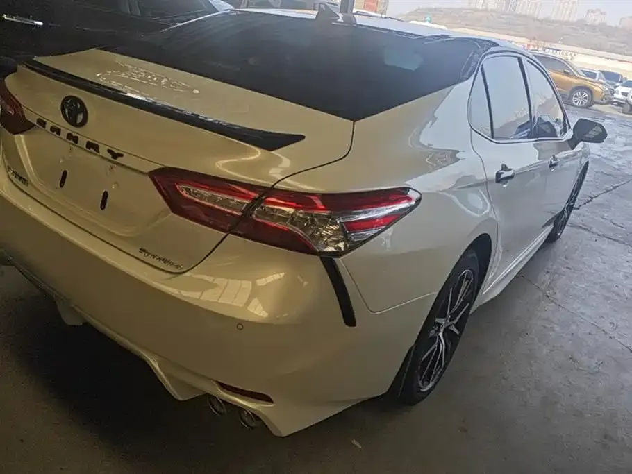 Toyota Camry 2021 из CN, фото 3