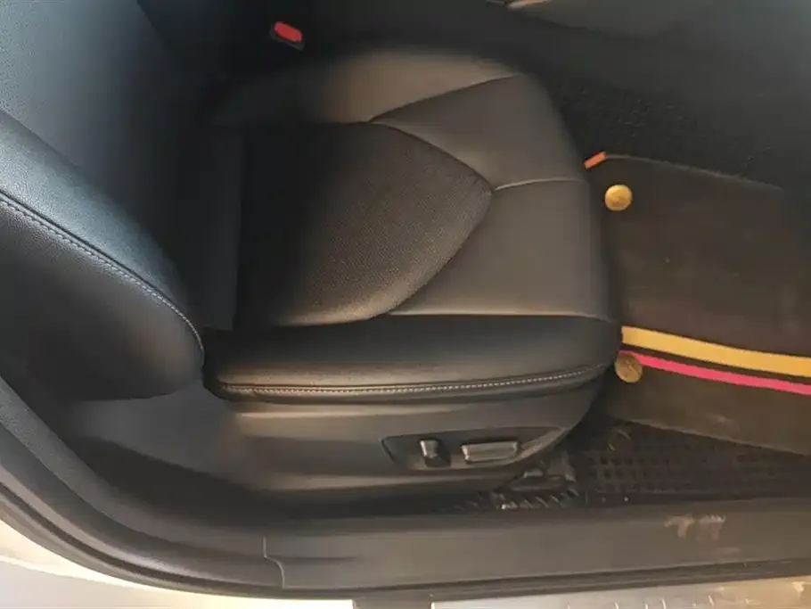 Toyota Camry 2021 из CN, фото 8