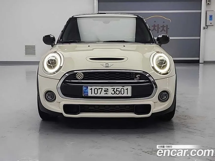 Mini Cooper 2021 из KR, фото 2