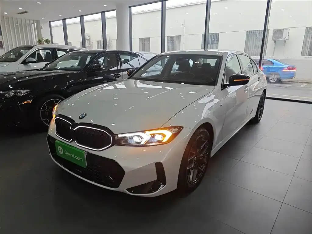 BMW 3 Series 2024 из CN, фото 1