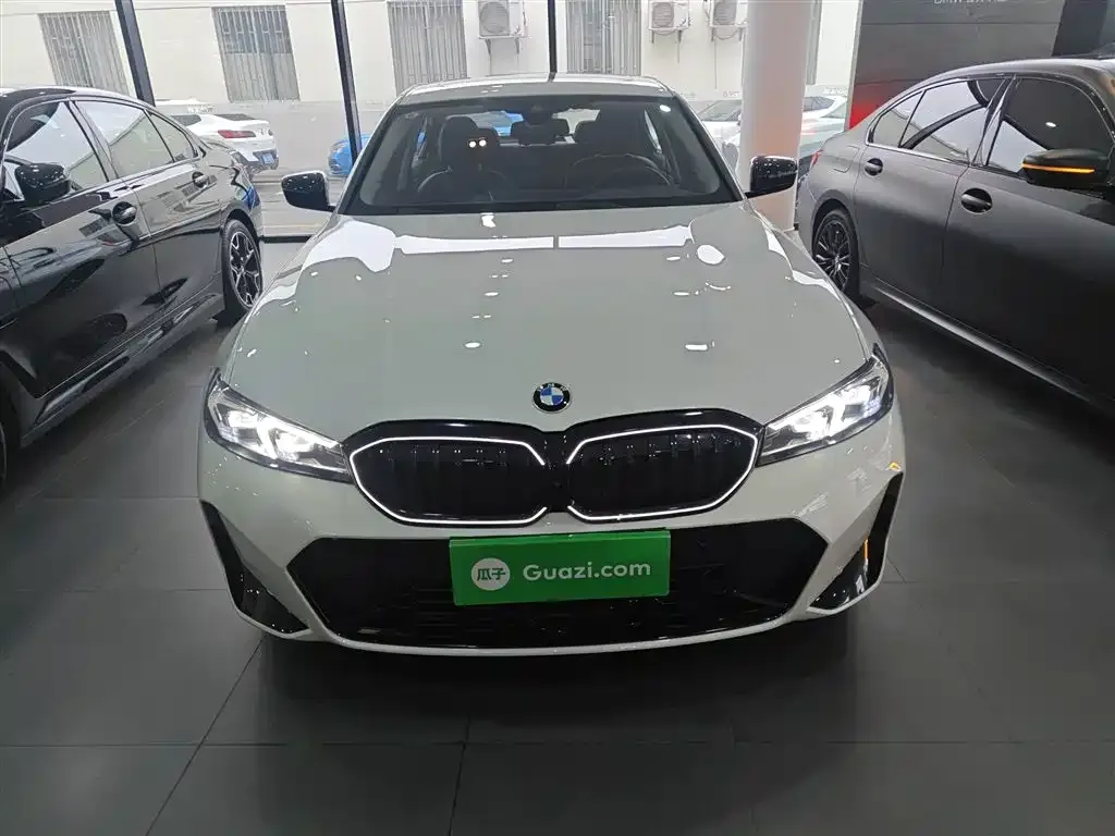 BMW 3 Series 2024 из CN, фото 3