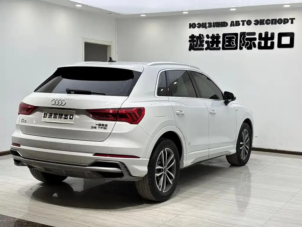 Audi Q3 2022 из CN, фото 10