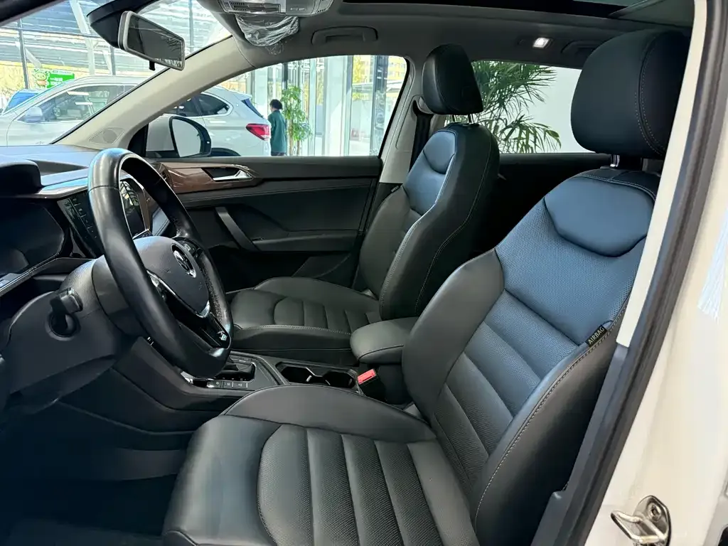 Volkswagen Tharu 2021 из CN, фото 9