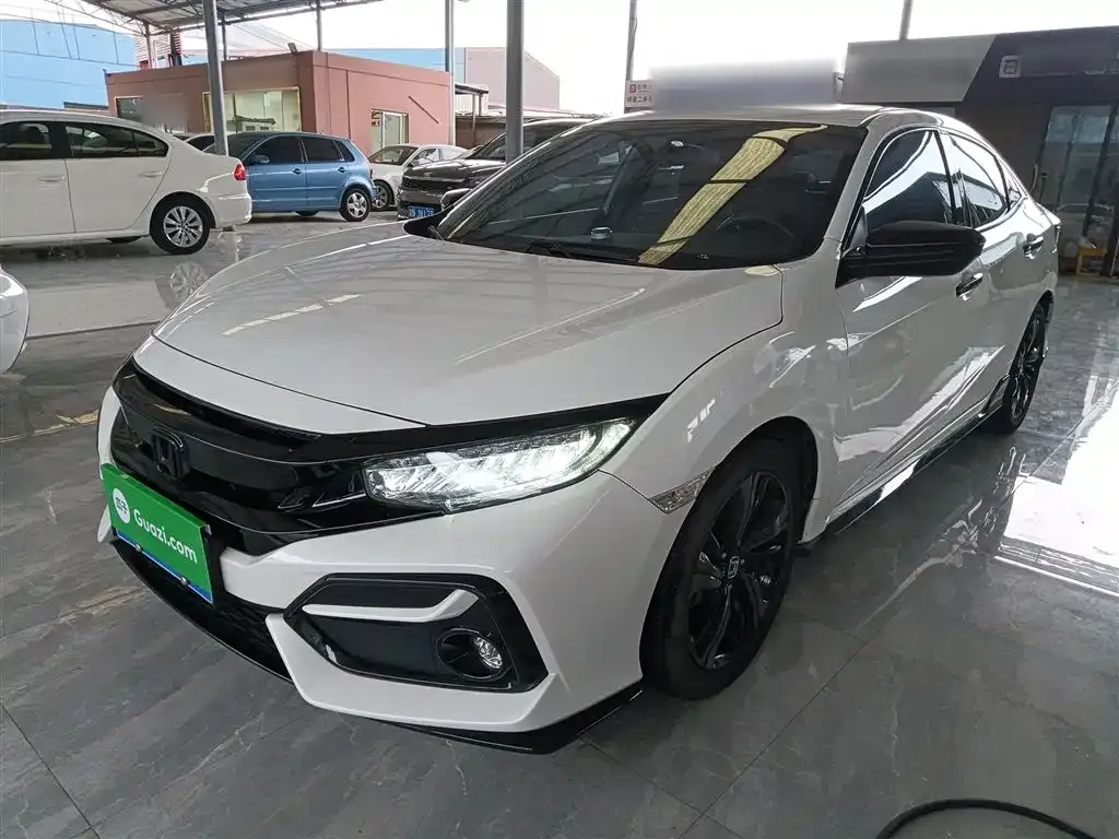 Honda Civic 2022 из CN, фото 2