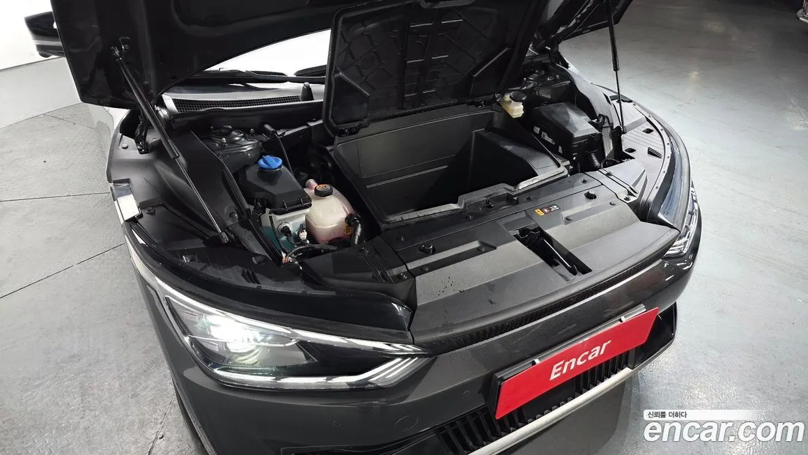Kia EV6 2023 из KR, фото 6