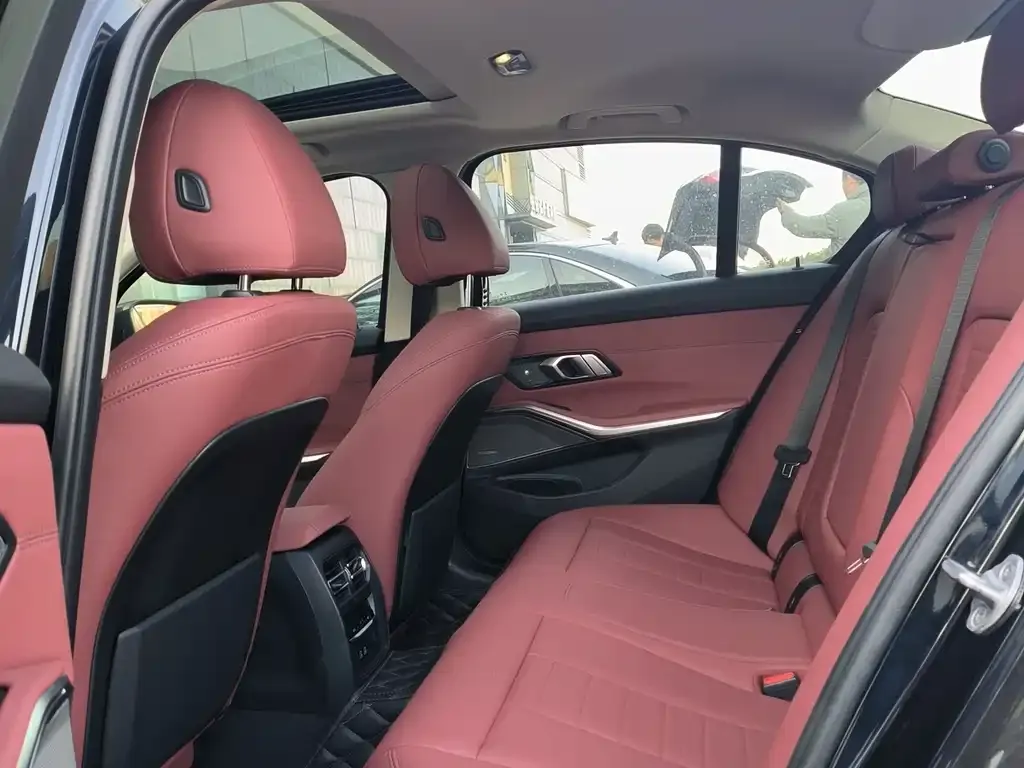 BMW 3 Series 2021 из CN, фото 5