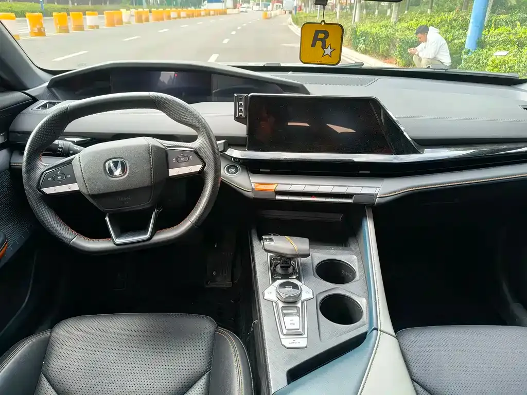 Changan UNI-V iDD 2023 из CN, фото 4