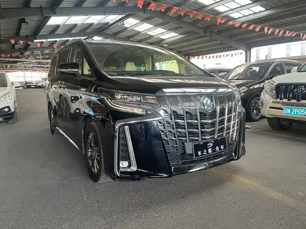 Toyota Alphard 2022 из CN, фото 1