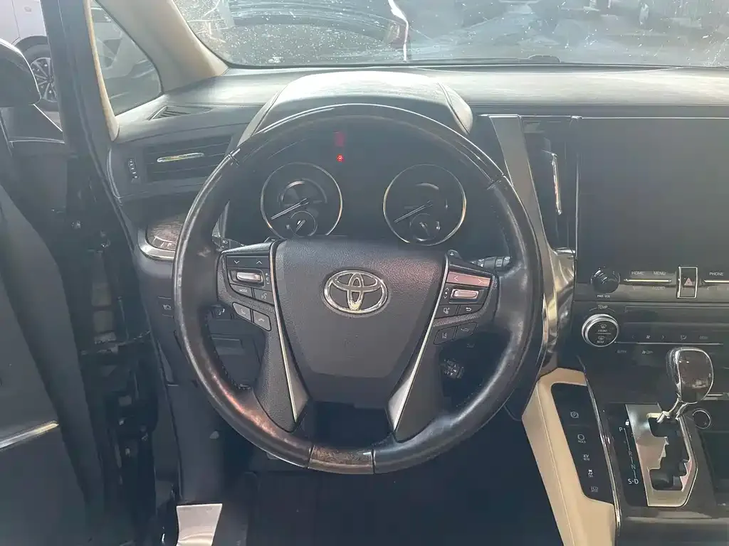 Toyota Alphard 2022 из CN, фото 10
