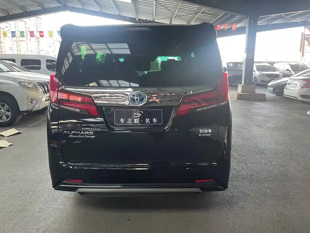 Toyota Alphard 2022 из CN, фото 5