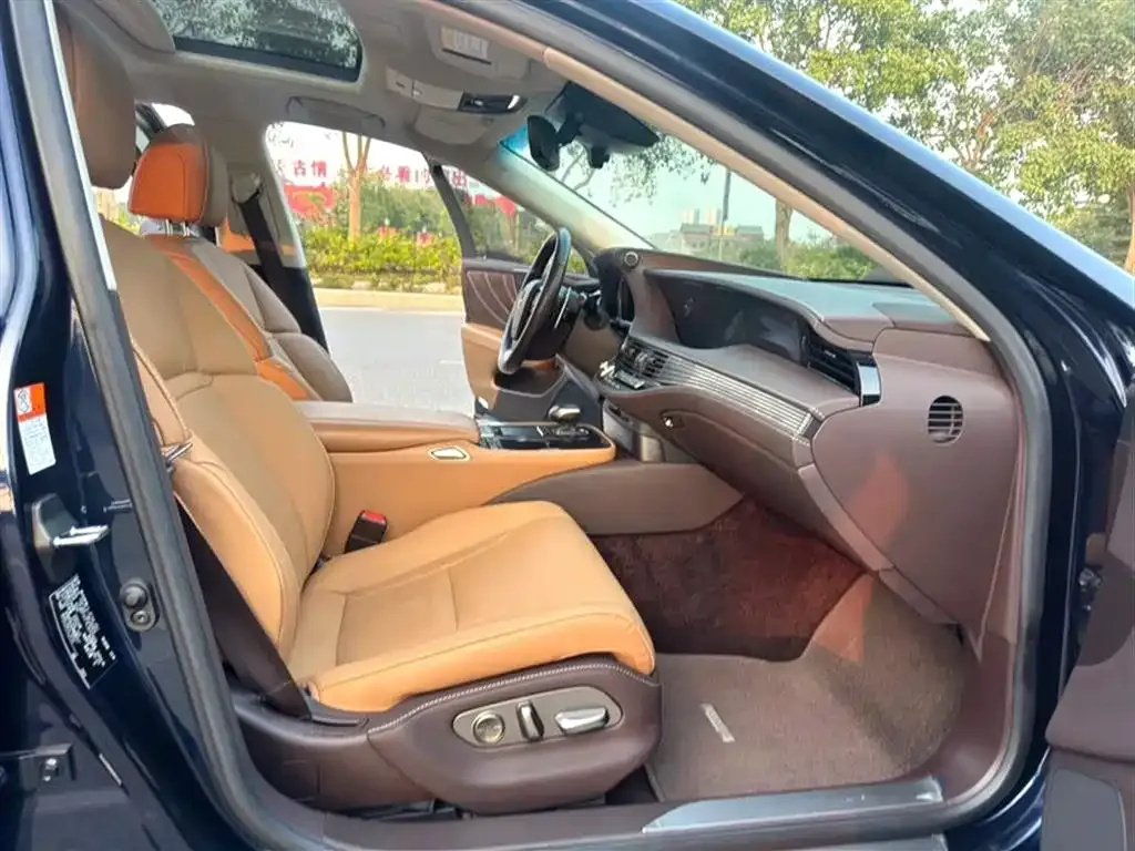 Lexus LS 2021 из CN, фото 6