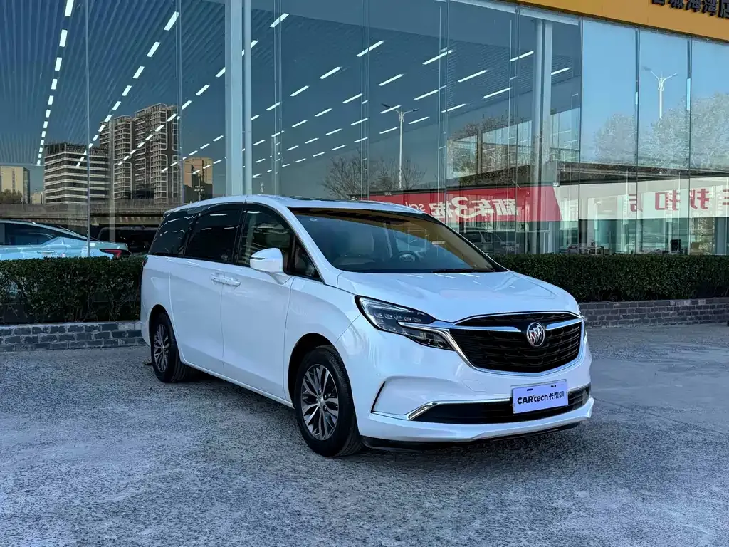 Buick GL8 2021 из CN, фото 2
